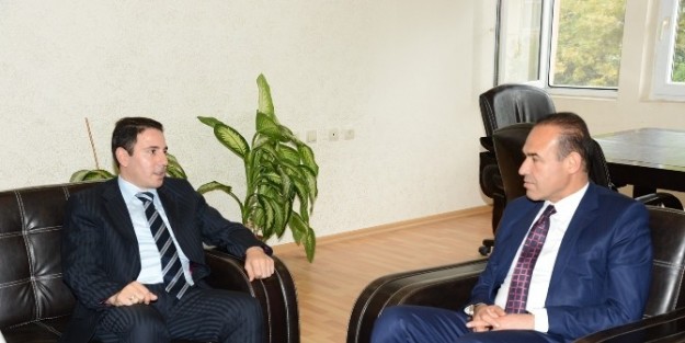 Başkan Sözlü, Kozan Kaymakamı Oral’ı Ziyaret Etti