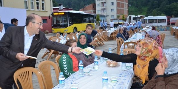 Tonya’da İftar Coşkusu Yaşandı