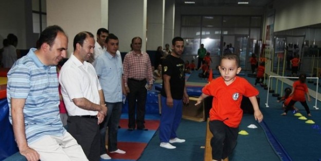Başkan Altay Spor Okulu Öğrencileriyle Buluştu