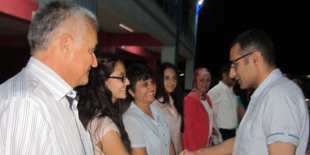 Teog'da Başarılı Olan Öğrenciler Ve Aileleri İftarda