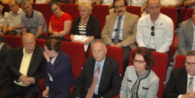 Ekmeleddin İhsanoğlu Kocaeli'de
