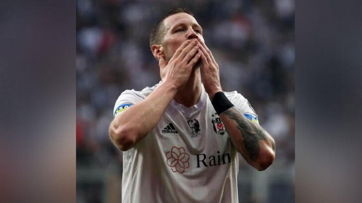 Beşiktaş'ta Weghorst'un sözleşmesi feshedildi