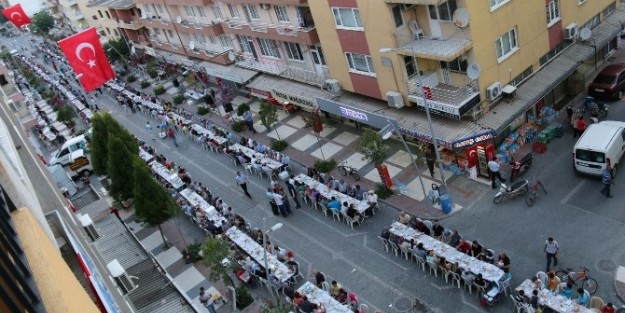 Saruhanlı’da 2 Bin Kişilik İftar
