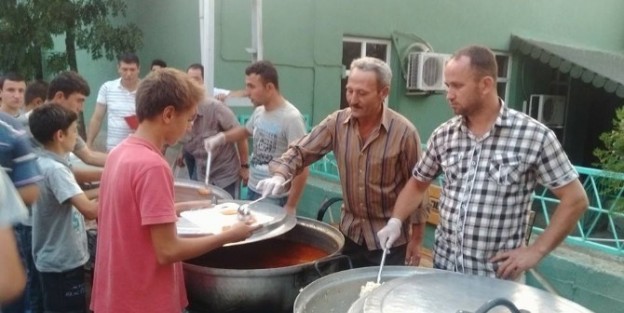 Sarıcakaya'da 'iftar Sokakta, Ramazan Gönüllerde' Projesi