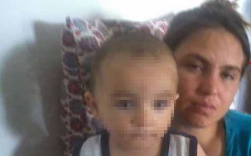 Karısına inek pisliği yedirip zorla...