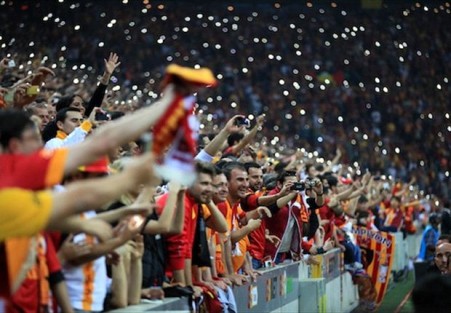 Üç büyükler kaç kombine sattı?