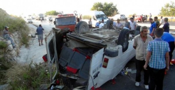 Aydın'da minübüs devrildi!