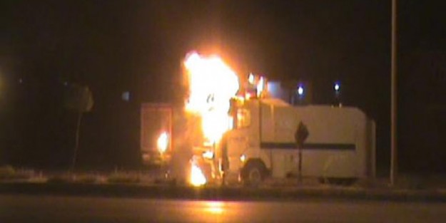 Ağrı'da polis aracına molotoflu saldırı