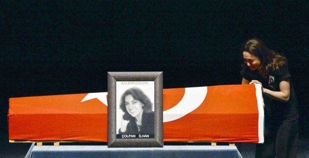 Çolpan İlhan son kez Muhsin Ertuğrul Sahnesinde!
