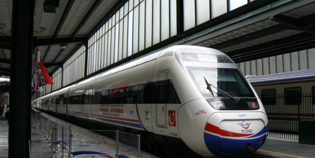 YHT ilk seferine çıktı!