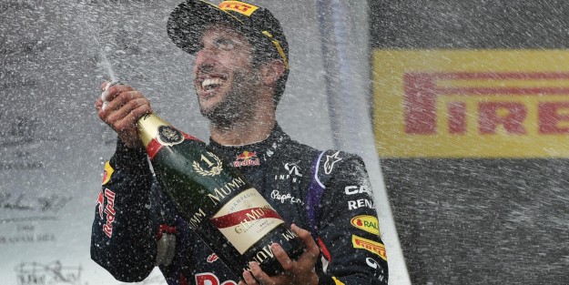 Macaristan'da Ricciardo sürprizi