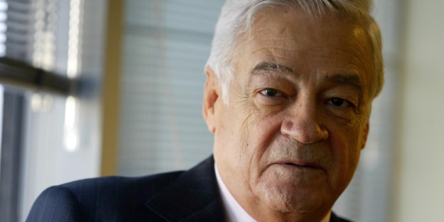 Ak Parti'de şok istifa!