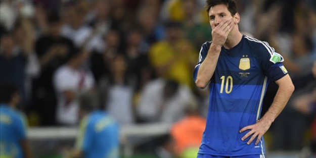 Messi'ye dava şoku!