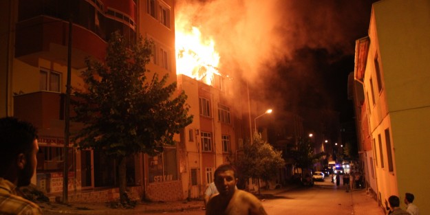 Bayram günü evsiz kaldılar