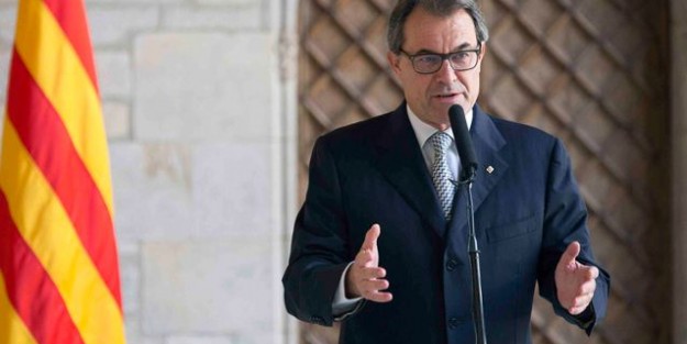 Ülkesini 34 yıl dolandırdığını itiraf etti!