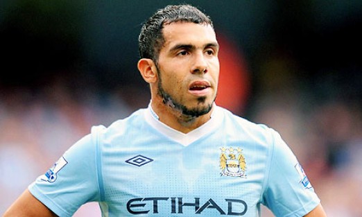 Carlos Tevez babasını mafyanın elinden kurtardı!