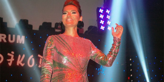 Demet Akalın'dan Hande Yener'e cevap!