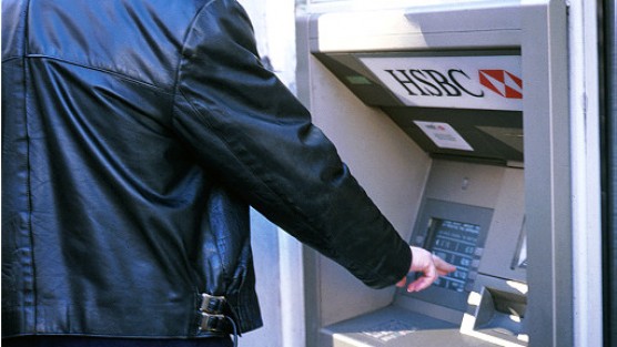 HCBS'den Müslümanlara veto!