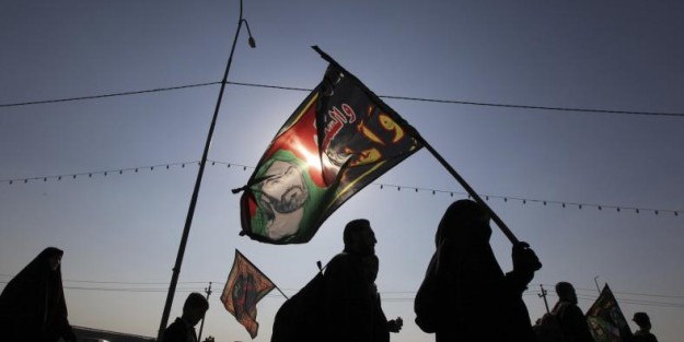 Sünnileri öldürüp, elektrik direğine astılar