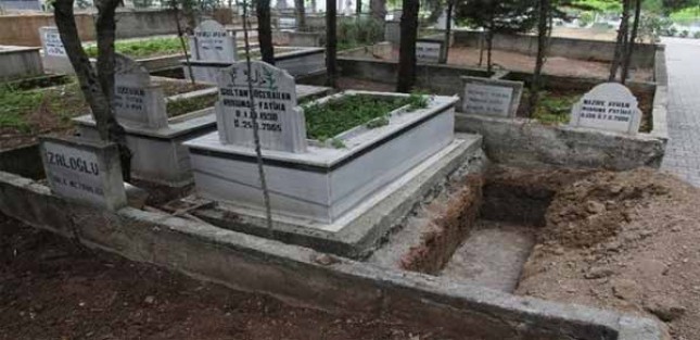 Murat Göğebakan'ın mezarı