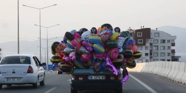 (özel Haber) Bursa’da Uçan Balonlu Yolculuk Görenleri Hayrete Düşürdü