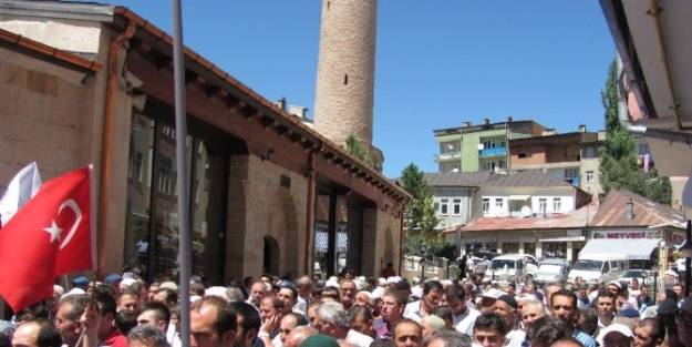 Bayburt'ta 21 Sivil Toplum Kuruluşu, İsrail'in Gazze'ye Saldırılarını Ortak Basın Açıklaması İle Kınadı