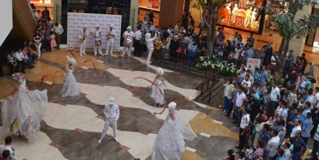 Şanliurfa Piazza’da “şeker Gibi” Bayram