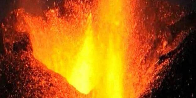 Bomba PKK'lının elinde patladı!