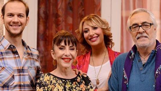 Ünlü oyuncu diziden ayrıldı!