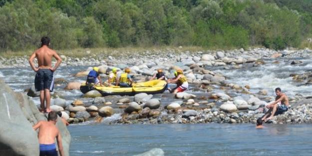 8. Uluslararası Rafting Şenliği Başladı