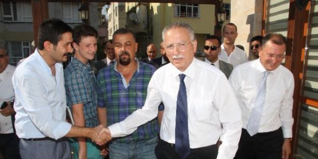 İhsanoğlu, Hatay’da Stk Temsilcileriyle Bir Araya Geldi