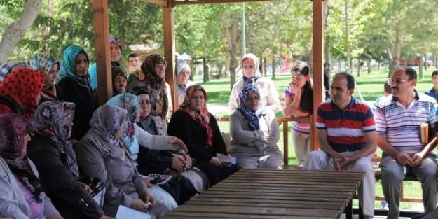 Başkan Altay, Kadın Kollarının Düzenlediği Programa Katıldı