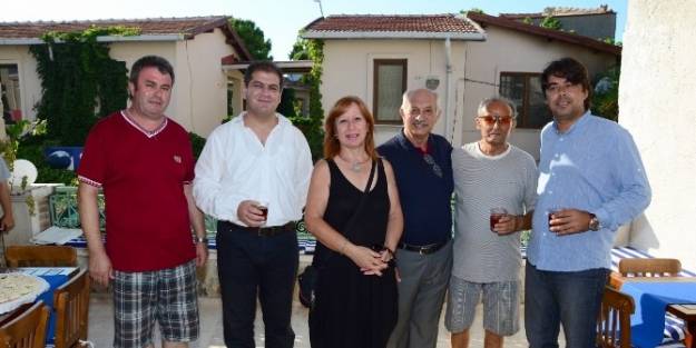 Fevzi Yavuz Sanat Evi Ve Resim Sergisi Foça’da Açıldı
