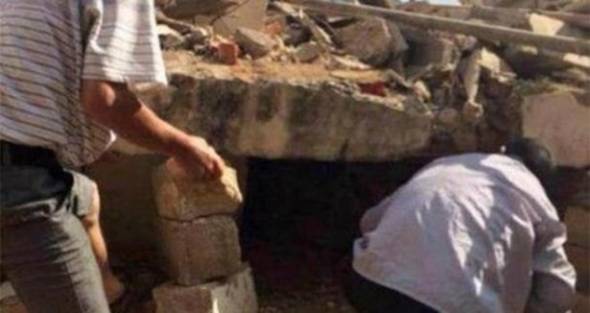 Çin'i deprem vurdu! En az 150 ölü