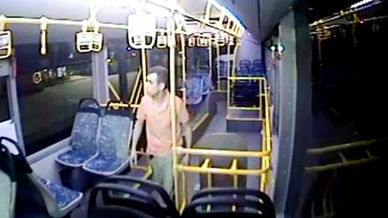 Otobüste idrar tartışması!