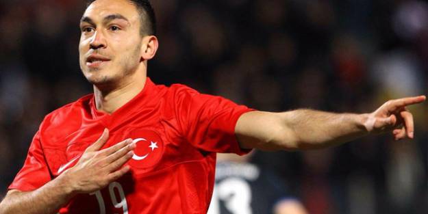 Mevlüt Cimbom'a koşuyor