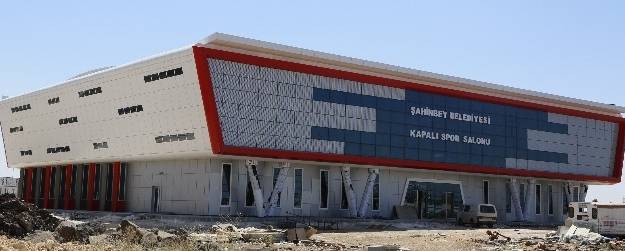 Başkan Tahmazoğlu, "akkent Spor Salonu Bu Ay Hizmete Girecek"