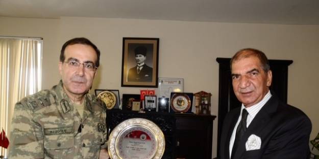 9’ncu Kolordu Komutanı Korgeneral Başoğlu’dan Baro Başkanı Terzioğlu’na Veda Ziyareti