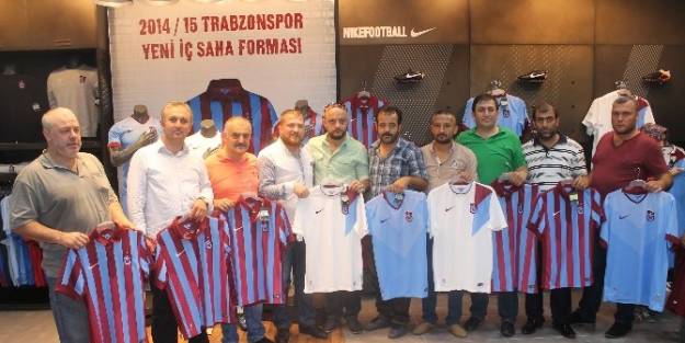 Trabzonsporlu Taraftarlardan 61 Bin Forma Kampanyası