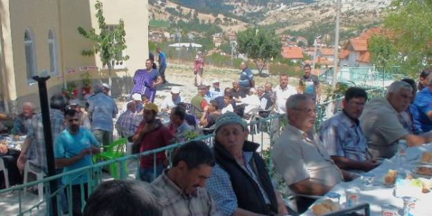 Gurbetçiler Akçaalan’da Hasret Giderdi
