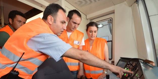 İzmir'de Tren Sürücülüğü Eğitimi Başladı