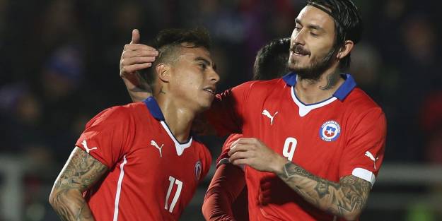 Timsah'ın gözü onun üstünde