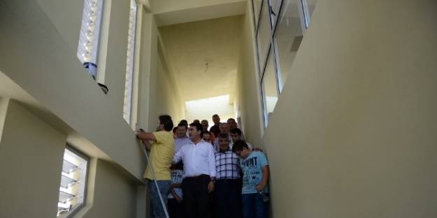 Emek Hizmet Binası Gün Sayıyor