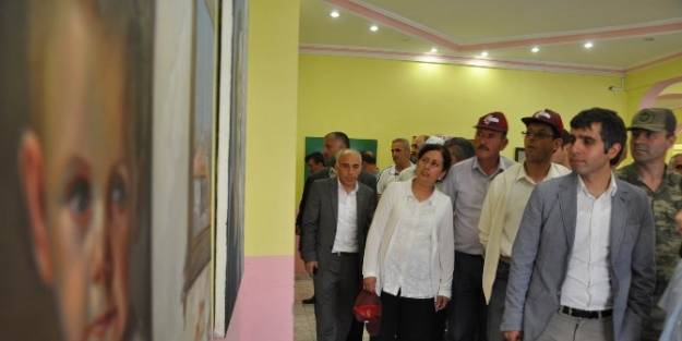 Koyulhisar Kültür Ve Sanat Festivali Başladı