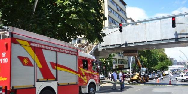 Başkent’te Tehlike Arz Eden Köprü İçin Yol Trafiğe Kapatıldı