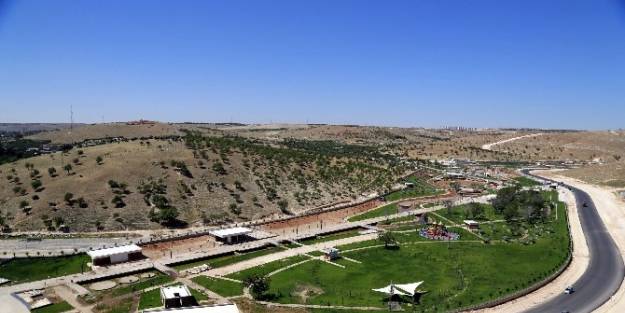 Şahinbey Belediyesi 12 Şeritli Yolla Trafiği Rahatlatıyor