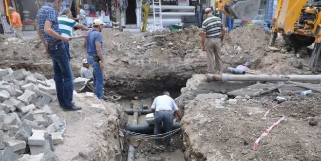 Emet’te Su Hatları Sil Baştan