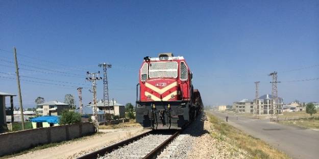 Tren Rayları Yenileme Çalişmalari