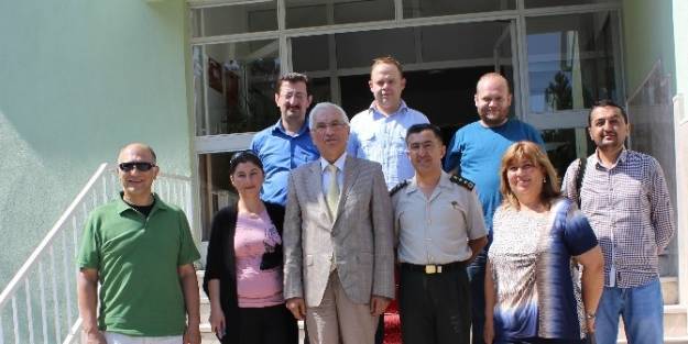 Cemiyet'ten Albay Mustafa Uğur'a 'hayırlı Olsun' Ziyareti
