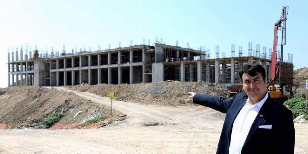 Başkan Dündar Hüdavendigar Lisesi İnşaatini Yerinde İnceledi